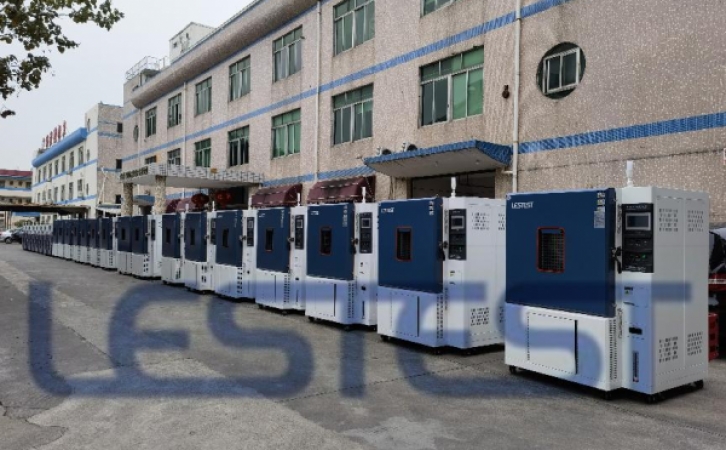 莱思非标定制款恒温恒湿试验箱及老化箱走一批！