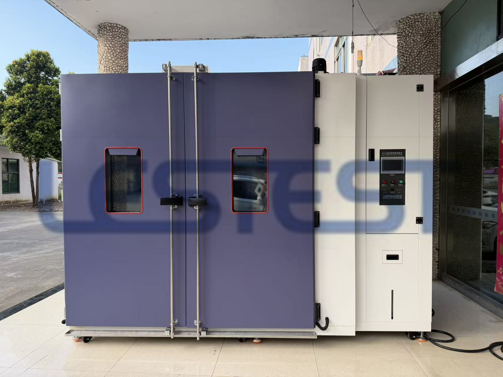 莱思步入式恒温恒湿实验室成功出货